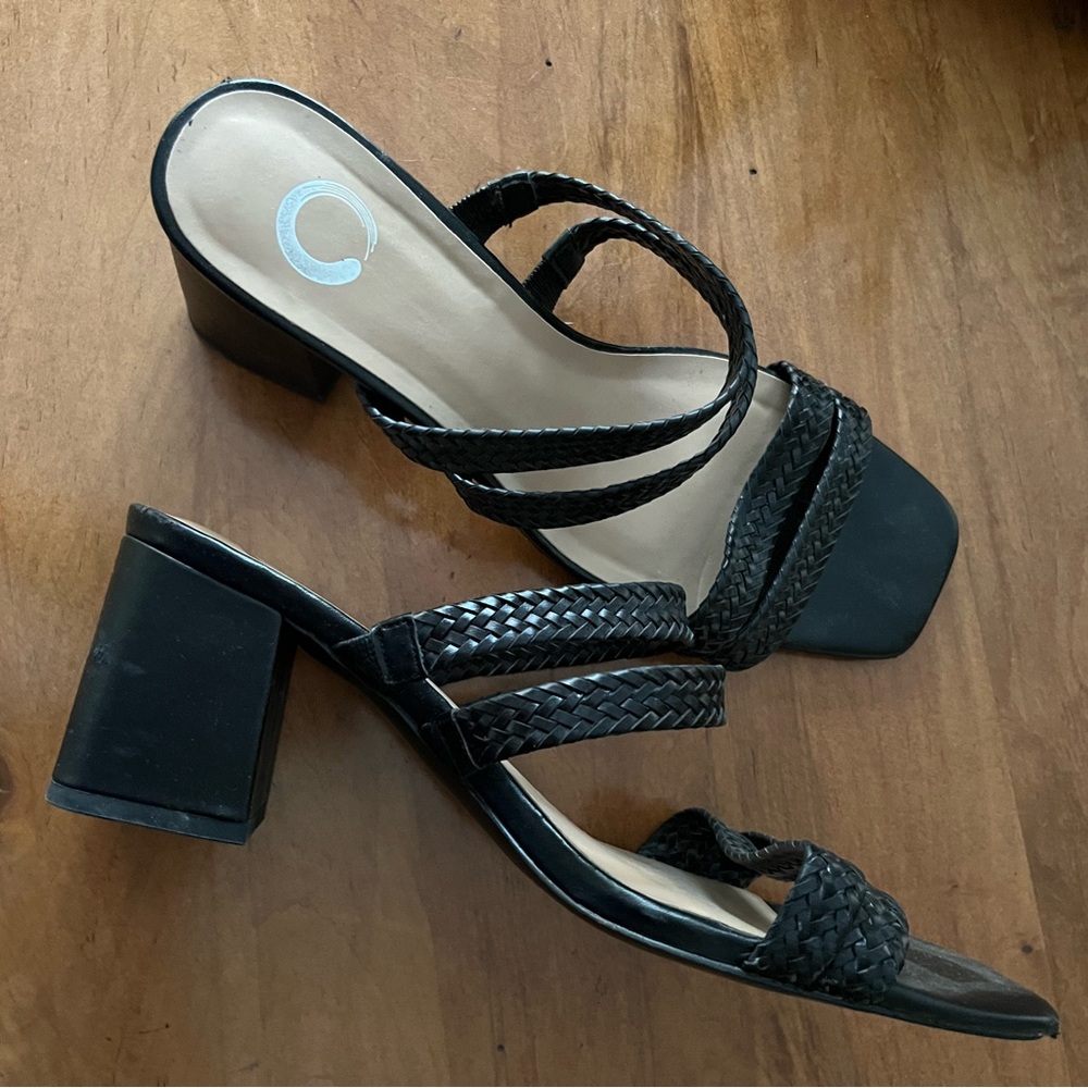Journee black braided slide. Size 9.5